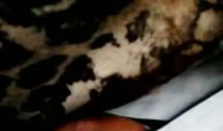 MẸ Scotland Tony phim sec hai me con dit nhau ren, trong vớ chân, cởi quần áo, và thủ dâm với bút