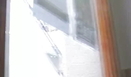 Người đàn ông trẻ chiên một người phụ nữ từ Nga trên phim sec dit me vo ghế