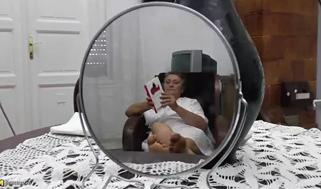 Vẻ đẹp trên quần tất bởi vài phim sec me choi con trong giường