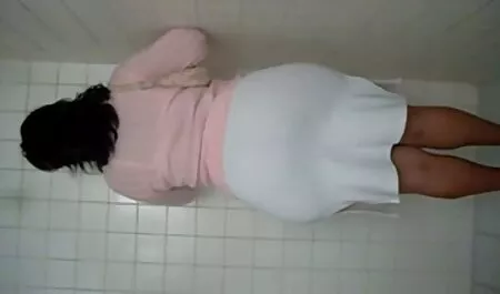 Dì lớn ngựa đặt người yêu của mình trong giường phim sec meke