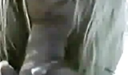 Tối phim sec tinh me con hoành tráng Golf búp bê vuốt ve vợ của vali và nộp cho anh ta vào Gửi