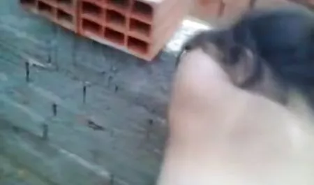 Quý cô thủ phim sec con va me dâm trong sáng trên giường