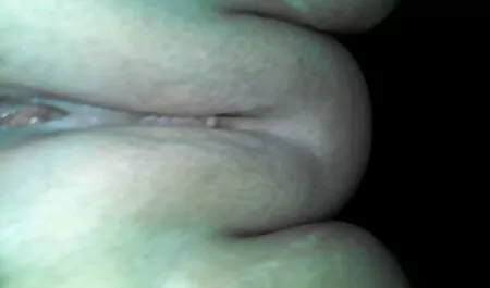 Con trai bà mẹ, với hình xăm và nuốt chân xem phim sec me ke của cô