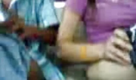 MILF ngồi trên một máy tình với âm xem phim sec me con đạo